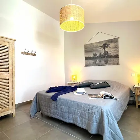 Le Clos des Vieux Moulins La Flotte Extérieur photo