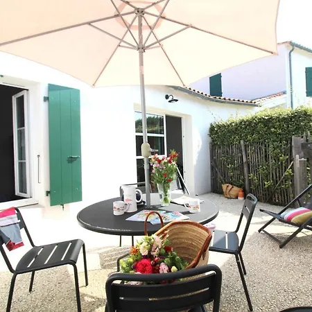 Le Clos des Vieux Moulins La Flotte Extérieur photo